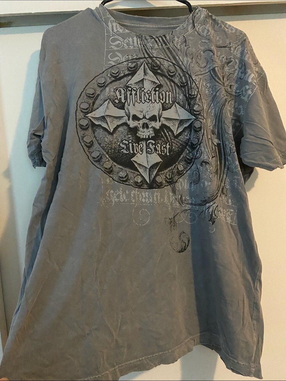 Affliction Gray Live Fast Skull Graphic Short Sleeve Tee Large